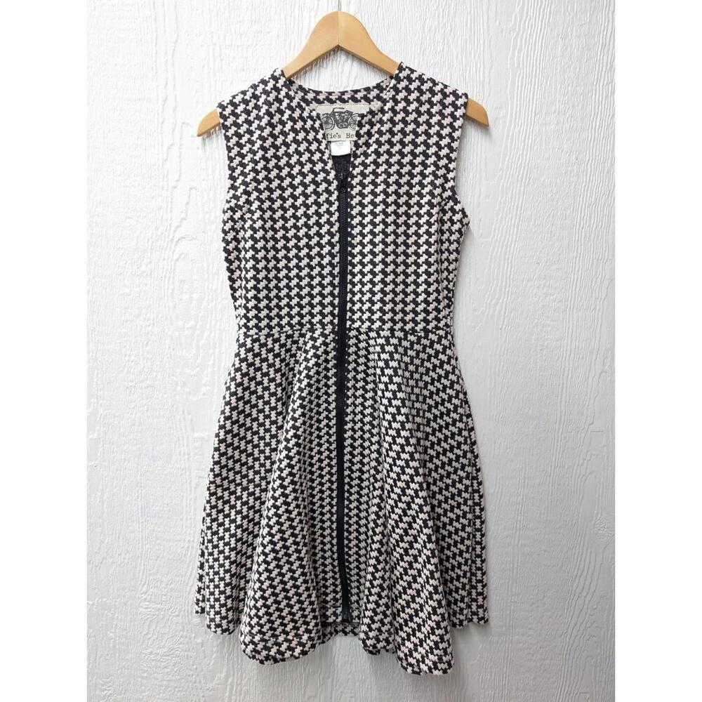 Effie’s Heart Full Zip Sleeveless Black White Textured Retro Dress Size Small
